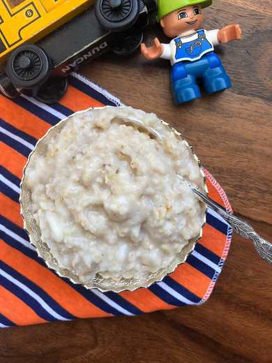 Recette de bouillie d'avoine et de porridge Apple pour bébés et tout-petits Recette Indienne Traditionnelle