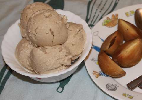 Recette de crème glacée Chikoo faite maison Recette Indienne Traditionnelle