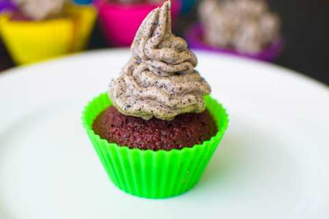 Recette de cupcakes à la beetroot avec glaçage d'Oreo Recette Indienne Traditionnelle