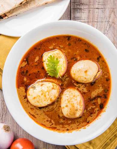 Recette de curry curry à curry d’oeuf crémeux riche de style kerala Recette Indienne Traditionnelle
