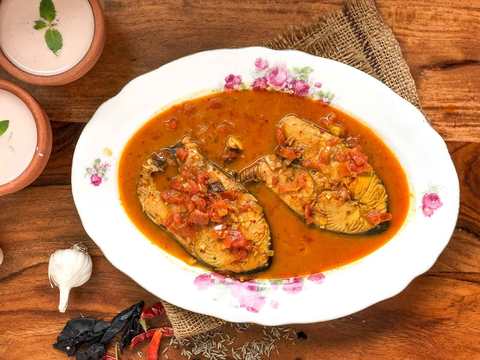 Recette de curry à poissons Malvani – Curry de poissons délicieux et épicé Recette Indienne Traditionnelle