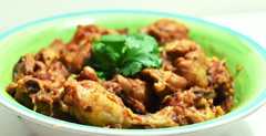 Recette de curry de poulet épicée dans le style Naga Recette Indienne Traditionnelle