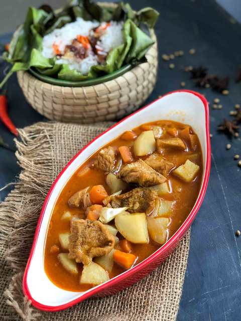 Recette de curry de poulet et de pomme de terre vietnamienne Recette Indienne Traditionnelle