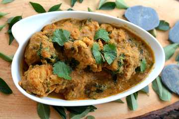 Recette de curry de poulet style classique et de style Recette Indienne Traditionnelle