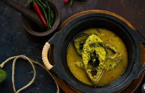 Recette Dodi Ilish – Style Bengali Hilsa dans la recette de sauce au yogourt Recette Indienne Traditionnelle