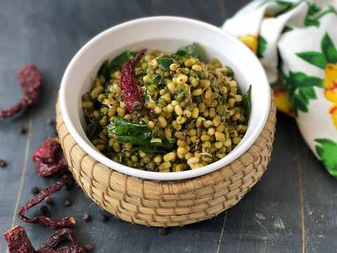 Recette de frire de légumineuse verte – Frire de germe de Moong vert Recette Indienne Traditionnelle