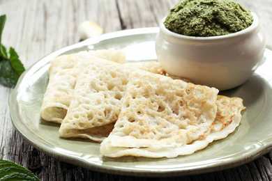 Recette de Ghanvan Maharashtrien - Crêpes à la farine de riz Recette Indienne Traditionnelle