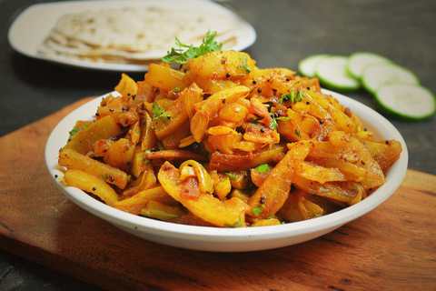 Recette de légumes de pommes de terre radis bengali Recette Indienne Traditionnelle