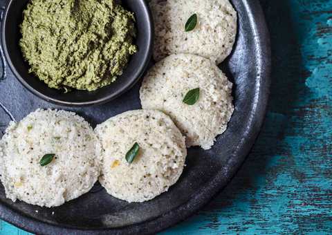 Recette d’orge Rava Idli Recette Indienne Traditionnelle