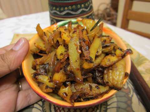 Recette de pommes de terre chinoise au four (koorka mezhukuperatti) Recette Indienne Traditionnelle