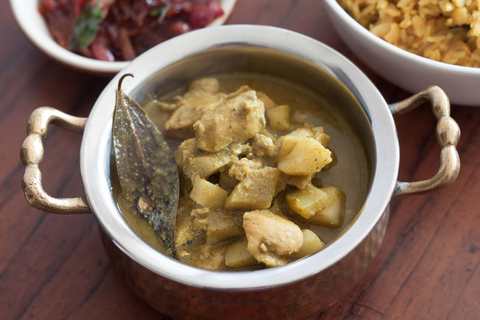 Recette de pommes de terre douces de poulet et de curry dill Recette Indienne Traditionnelle