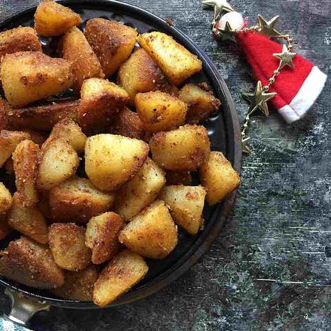 Recette de pommes de terre rôties de Noël parfaits Recette Indienne Traditionnelle