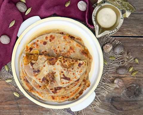 Recette Puran Poli | Gujarati & Maharastrian | Parathie peluche épicée douce avec jaggery Recette Indienne Traditionnelle