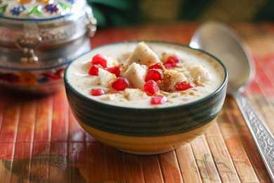 Recette de Raita de Granate de banane - Kela Anar Raita Recette Indienne Traditionnelle