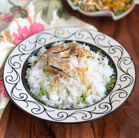 Recette de riz à l’ail de la noix de coco thaïlandaise Recette Indienne Traditionnelle