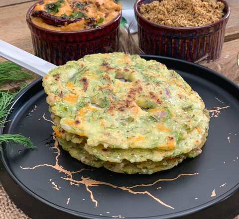 Recette Roti Masala Akki Roti – Pâte plate de la farine de riz épicée Recette Indienne Traditionnelle