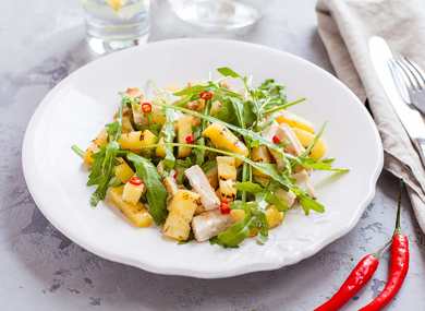 Recette de salade d’ananas et de poulet grillée – Salade d’été Tangy Recette Indienne Traditionnelle