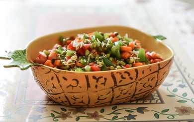 Recette de salade de germes de germe verte avec des légumes – pas d’oignon Pas d’ail Recette Indienne Traditionnelle