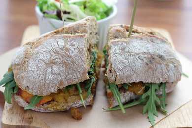 Recette Sandwich Masala avec des feuilles de fusée Recette Indienne Traditionnelle