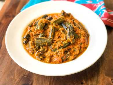 Recette de sauce Bhindi Masala – Mesdames Doigt dans la sauce d’oignon tomate Recette Indienne Traditionnelle