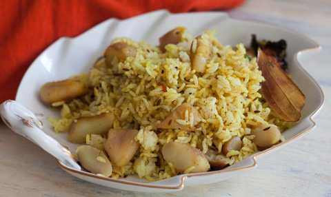 Recette Singhara Pulao – Riz mixte de châtaignier d’eau Recette Indienne Traditionnelle