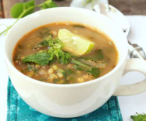 Recette de soupe des haricots munginés et des épinards germé Recette Indienne Traditionnelle