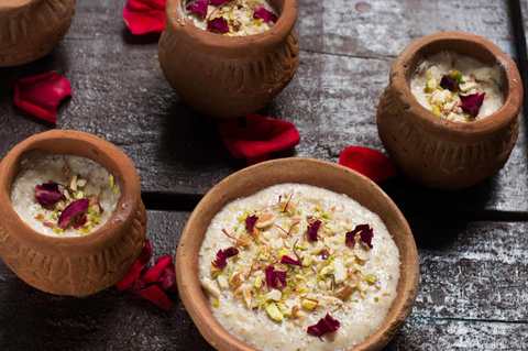 Recette Thandai Phirni - Un délicieux dessert de riz indien Recette Indienne Traditionnelle