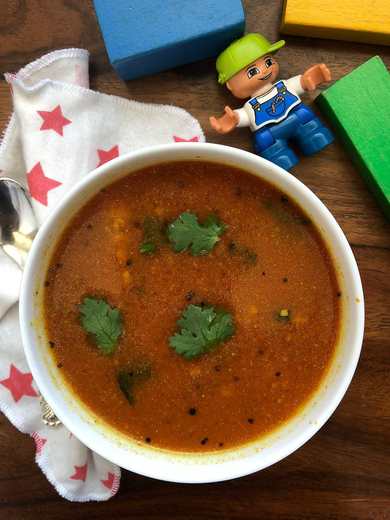 Recette de tomate Rasam pour les bébés et les tout-petits Recette Indienne Traditionnelle