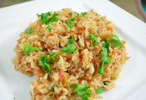 Riz tomate avec recette de basilic Recette Indienne Traditionnelle