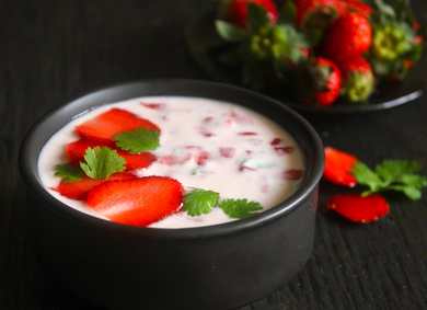 Strawberry Raita Recette Indienne Traditionnelle