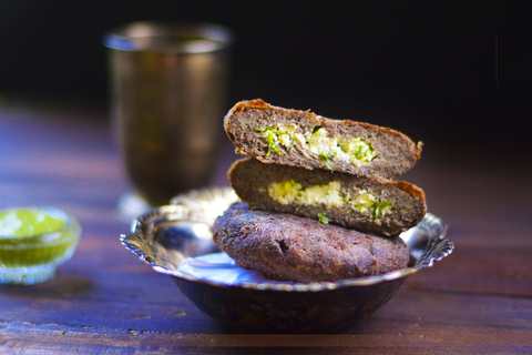 VRAT KI Kachori Recette (pâte à luneer de sarrasin SAIN) Recette Indienne Traditionnelle